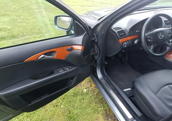 Mercedes-Benz Klasa E cena 22000 przebieg: 499000, rok produkcji 2007 z Krapkowice małe 37